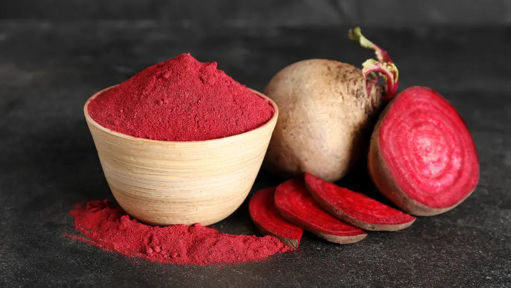 Premium editorial comparison of whole beetroot powder, a beetroot extract capsule and an amino-acid nitric oxide precursor powder